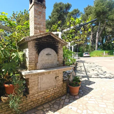 Apartment Fuer 4 Personen Ca 28 Qm In Pula, Istrien Istrische Riviera *